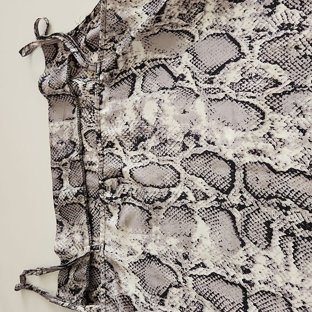 SHEIN - Picture 4 of 6